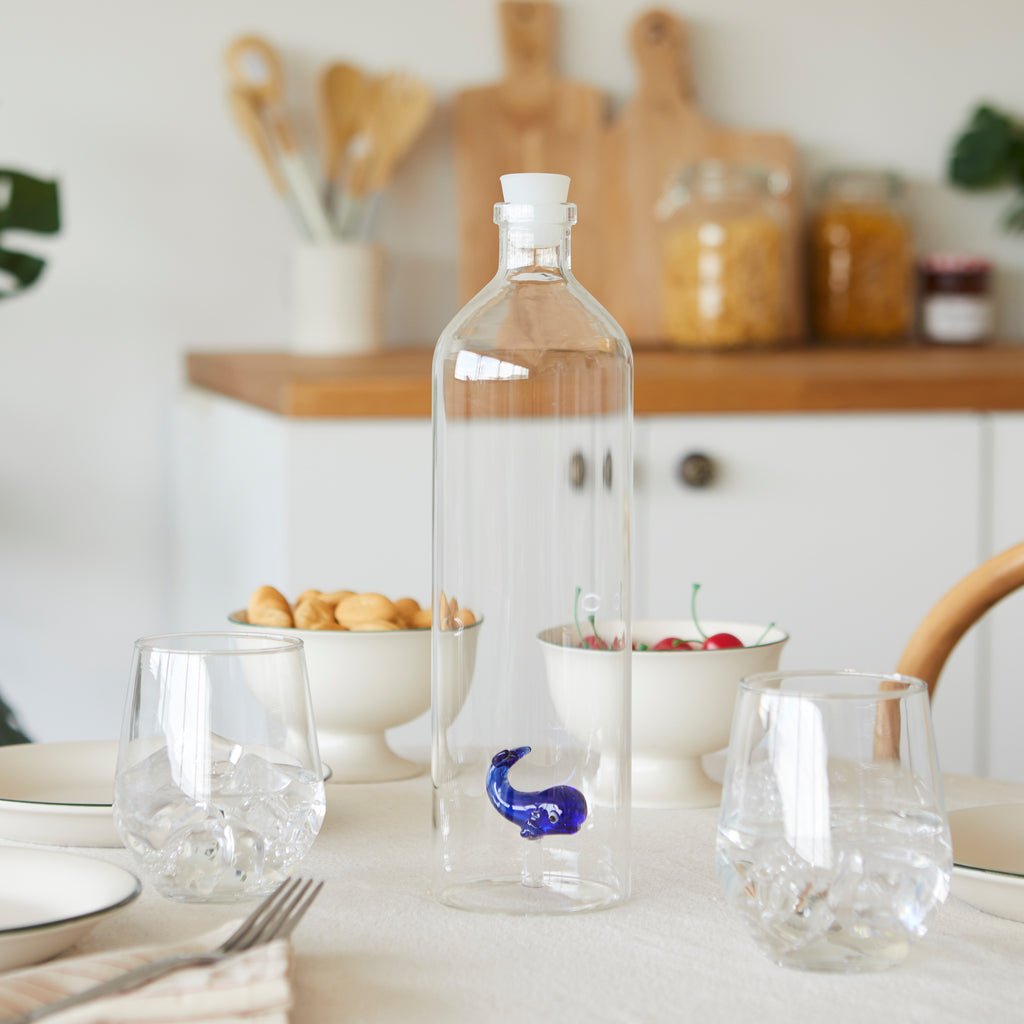 Balvi Atlantis Blue Whale Mavi Balina Detaylı 1200 ml Borosilikat Cam Şişe, Şeffaf/Mavi - Görsel 3