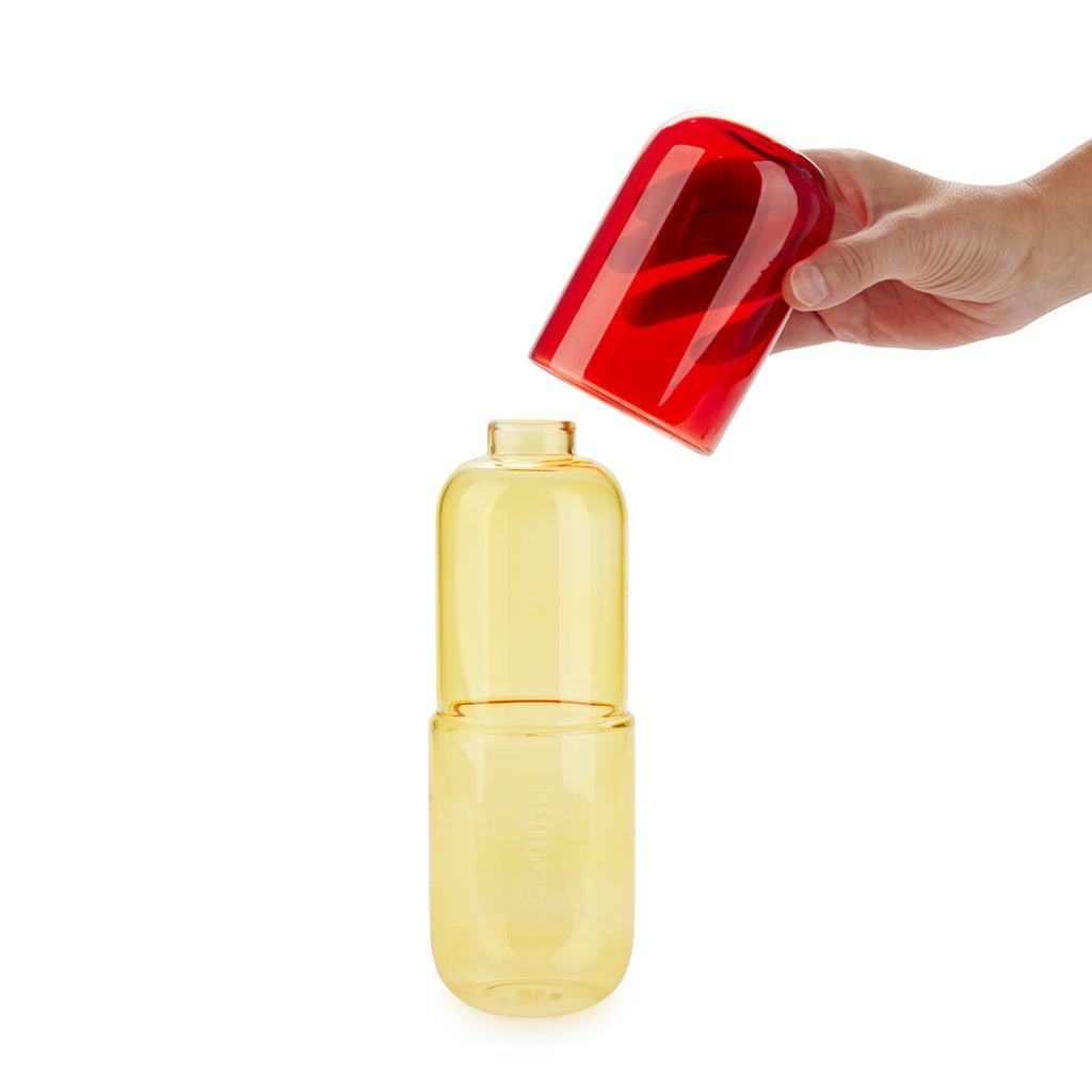 Balvi Water Pill Hap Tasarımlı 550 ml Cam Şişe ve Bardak Seti, Kırmızı/Sarı - Görsel 6